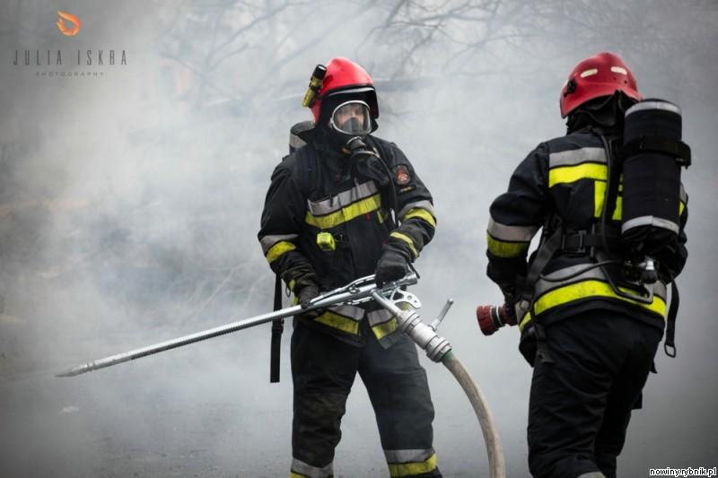 Rybniccy strażacy walczą z pożarem na składowisku odpadów komunalnych przy ulicy Kolberga / Archiwum PSP Rybnik