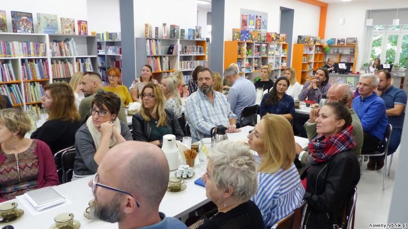 Uczestnicy debaty w raciborskiej bibliotece / Materiały prasowe