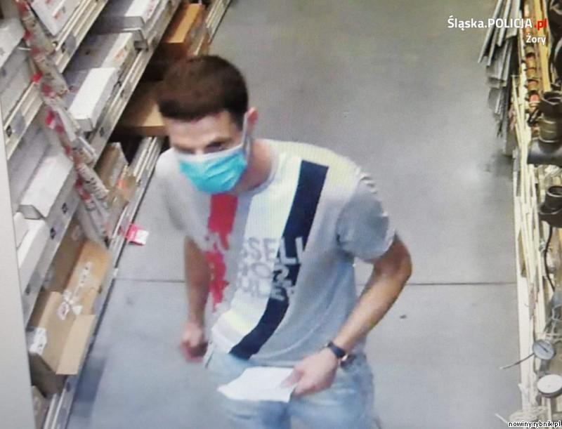 Kim jest ten mężczyzna – podejrzewany przez policję w Żorach o przemetkowanie towaru / Policja Żory